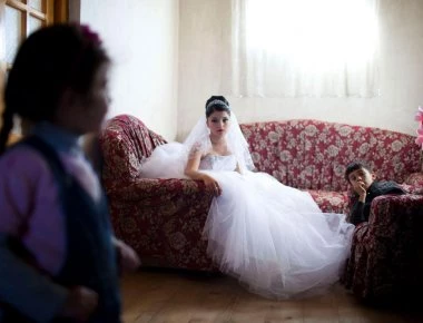 Κύπρος: Ανήλικα κορίτσια στέλνονται ως νύφες από τη Συρία